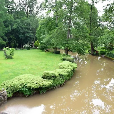 Moulin De Ladausse Bed & Breakfast