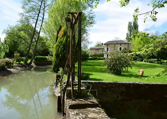 Moulin De Ladausse 4*